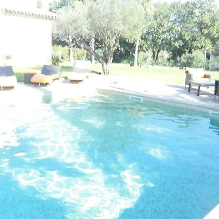 Le Clos Des Vignes Hotel